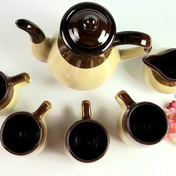 Vintage - Beige/Brown Tea Set with Creamer & 4 Cups - 7 Pieces - Made in Taiwan - Picture 3 of 12